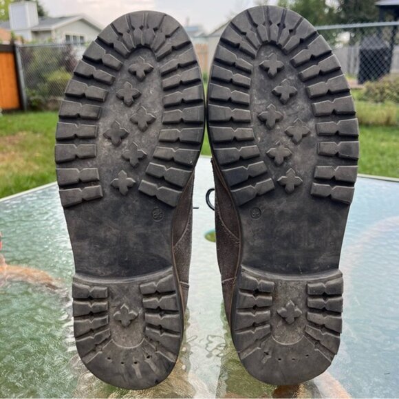 Modern Fiction Hyperbole Suede Lace-Up Ankle Boot Limited Edition - Picture 8 of 16